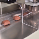 Envolvedora automática horizontal con alimentación invertida de película