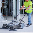 Barredora comercial de empuje de 38" con cepillos de triple potencia