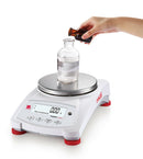 Balanza de precisión Ohaus PX4201, 4200 g x 0,1 g, calibración interna